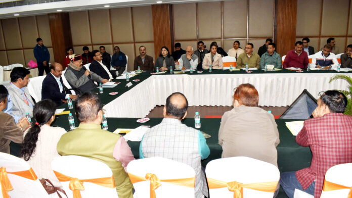 मंत्री महाराज ने दिए पंचायतों को सशक्त करने के लिए विभागीय रोड मैप प्रस्तुत करने के निर्देश मंत्री महाराज ने दिए पंचायतों को सशक्त करने के लिए विभागीय रोड मैप प्रस्तुत करने के निर्देश