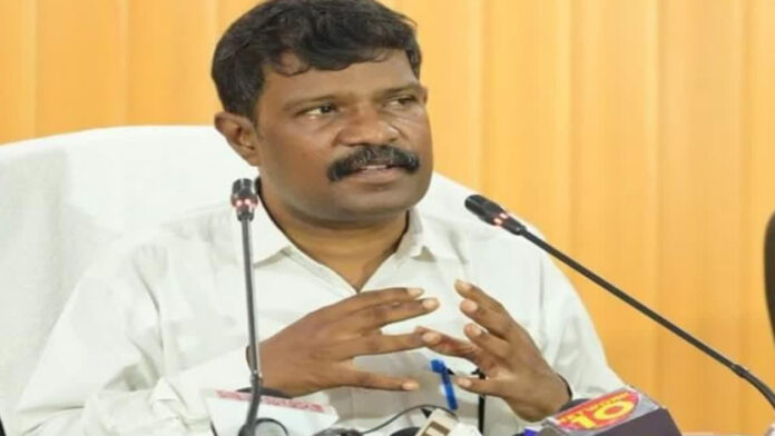 यूसीसी के पहले रजिस्ट्रार जनरल बने वी षणमुगम यूसीसी के पहले रजिस्ट्रार जनरल बने वी षणमुगम