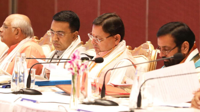 यूसीसी में चार माह में डेढ़ लाख से अधिक आवेदन मिले : सीएम धामी यूसीसी में चार माह में डेढ़ लाख से अधिक आवेदन मिले : सीएम धामी