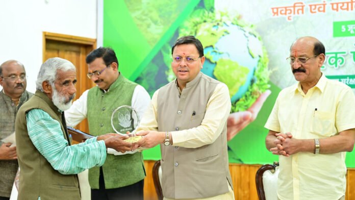 प्रत्येक वन डिवीजन में कम से कम एक हजार फलदार वृक्ष लगाए जाए : सीएम धामी प्रत्येक वन डिवीजन में कम से कम एक हजार फलदार वृक्ष लगाए जाए : सीएम धामी