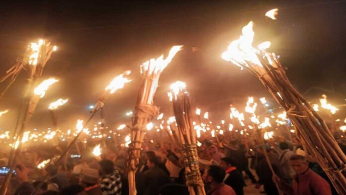 जौनसार बावर दसऊ पट्टी में पांच दिवसीय दिवाली शुरू जौनसार बावर दसऊ पट्टी में पांच दिवसीय दिवाली शुरू