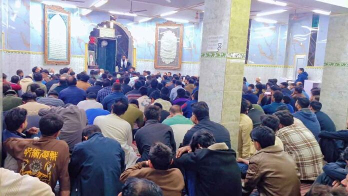 ईरान में फंसे अपनों की सलामती की दुआ, परिजन बेहाल ईरान में फंसे अपनों की सलामती की दुआ, परिजन बेहाल