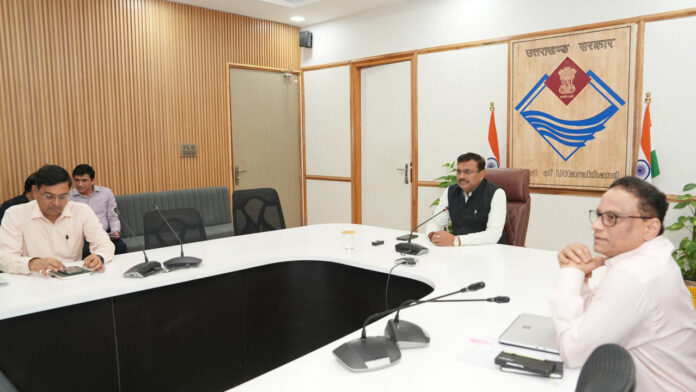 गर्मी में बच्चों को पानी पीने के लिए राज्य के हर स्कूल में बजेगी वॉटर बेल : सीएस गर्मी में बच्चों को पानी पीने के लिए राज्य के हर स्कूल में बजेगी वॉटर बेल : सीएस