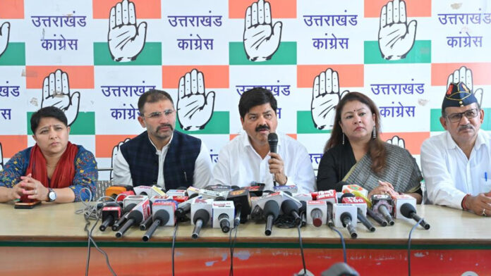 जनता के सवालों का जवाब दें पीएम मोदी : गोदियाल जनता के सवालों का जवाब दें पीएम मोदी : गोदियाल