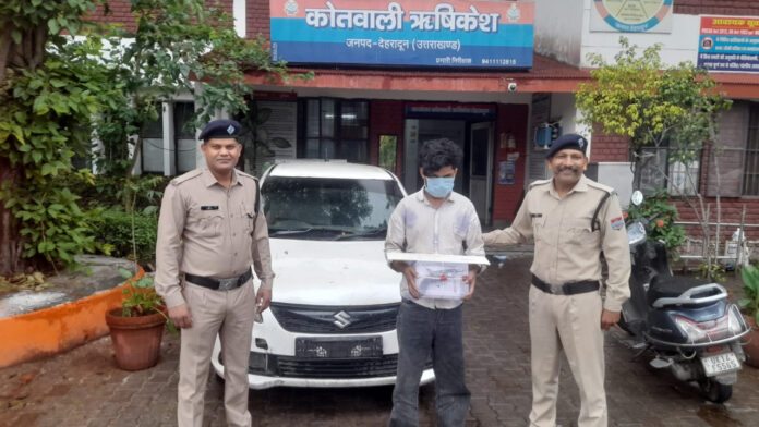 फायरिंग करने वाला वाहन चोर गिरफ्तार फायरिंग करने वाला वाहन चोर गिरफ्तार