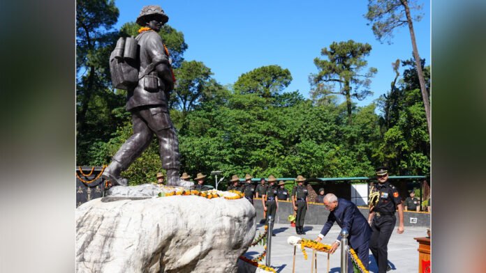 राष्ट्रीय एकता दिवस पर शौर्य स्थल पहुंचे राज्यपाल, शहीदों को किया नमन